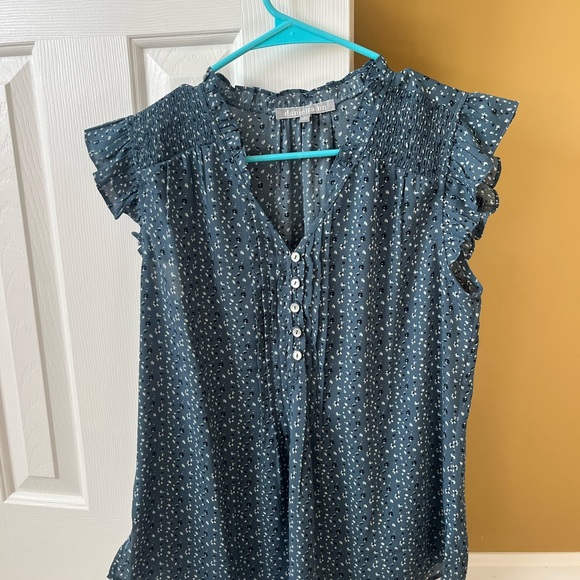 Daniel Rainn Tops - Daniel Rainn Teal Floral Blouse